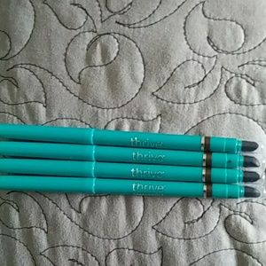 Thrive Causemetics Infinity Waterproof Eyeliner